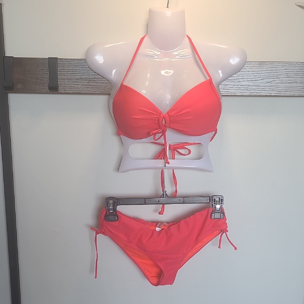 ALOHAS Vibrant Red Bikini Set